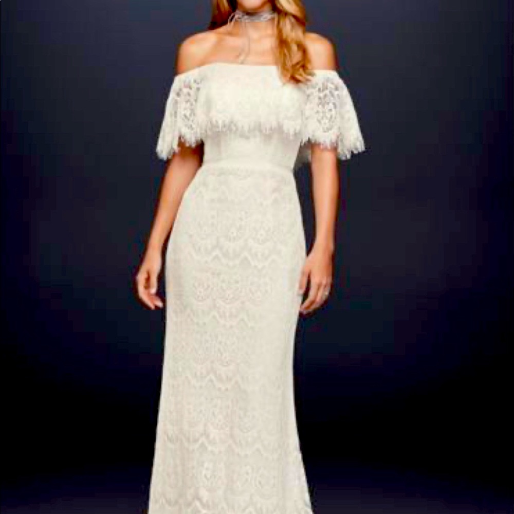David’s Bridal Galina Off The Shoulder Sheath dress Size 12